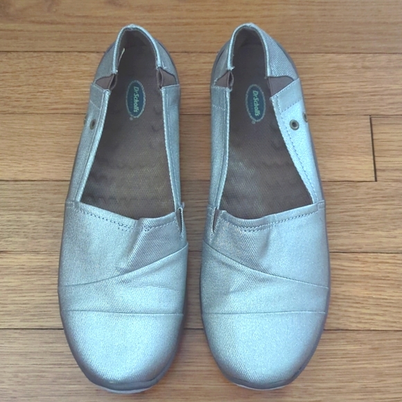 Gently used Metallic Canvas Flats - Size 8.5 - Picture 2 of 9
